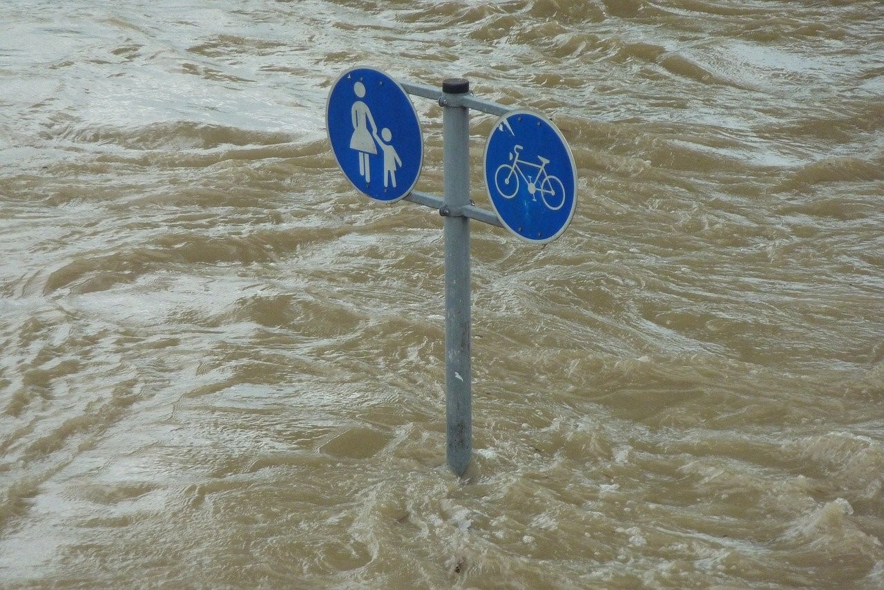 Road sign flooding